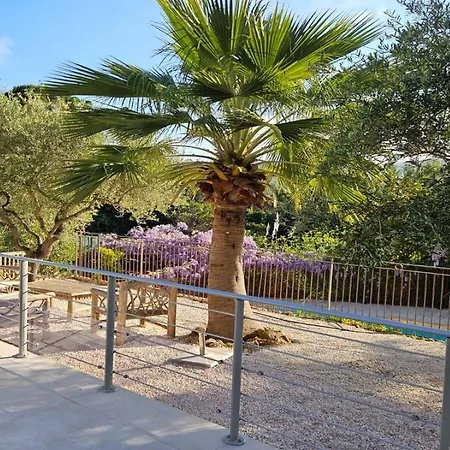 Tourillonne Holiday home *